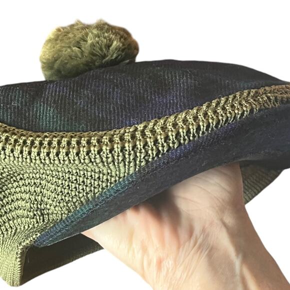 Scottish Tam Blue and Green Plaid Wool Golfing Driving Hat Knit With Pom Pom - Picture 6 of 11